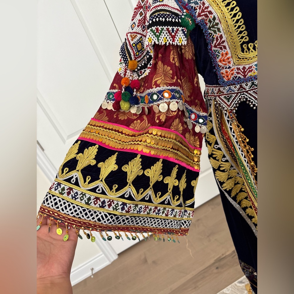 Elegant Multicolor Embroidered Dress Afghan Henna Night Bridal Dress - Picture 14 of 15